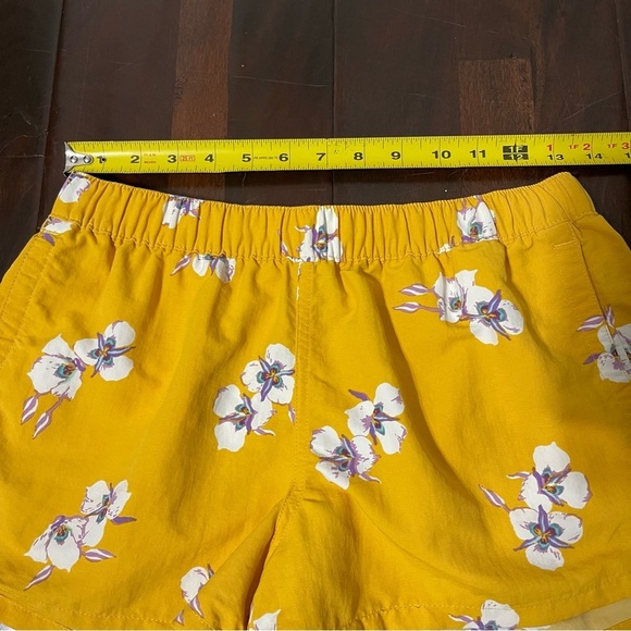Patagonia Barely Baggies Shorts Women’s Small Yellow Floral Nylon Pockets 2” - Picture 5 of 8
